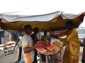 Fruit_seller