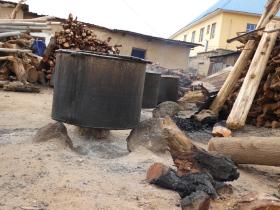 Local_wine_pot