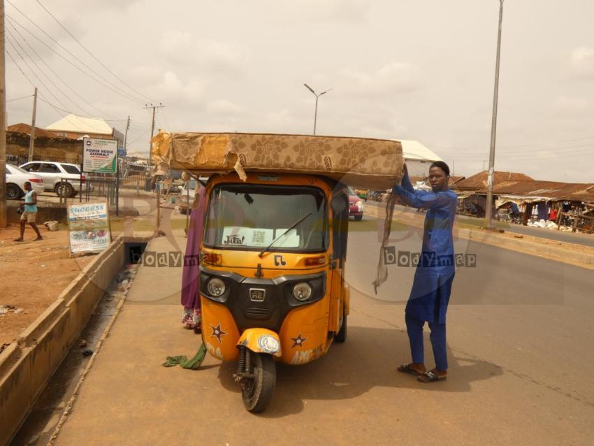 Mattress_transport